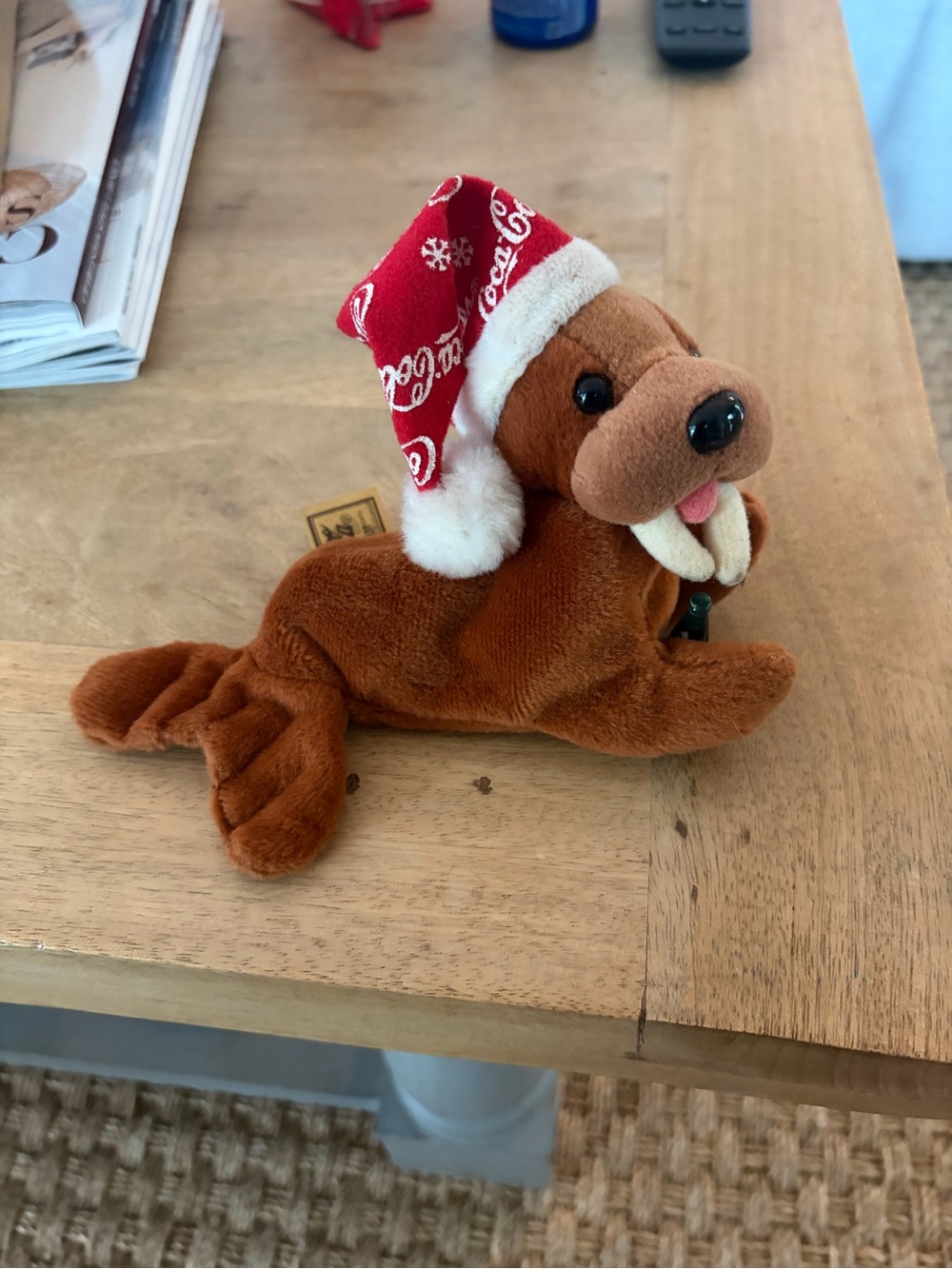Vintage 1998 Coca-Cola Walrus bean bag plush toy 6in length